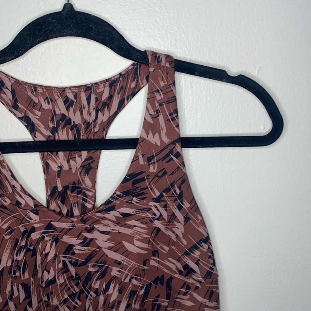 🎈Adorable pattered sports bra! - Picture 2 of 6